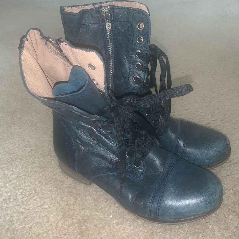 Steve Madden Navy Blue Combat Boots